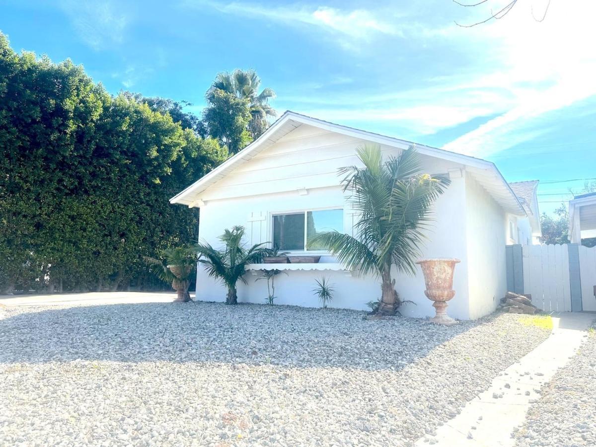 Cozy 3br With Pool, Yard, Garage, And 80 Inch Tv! *